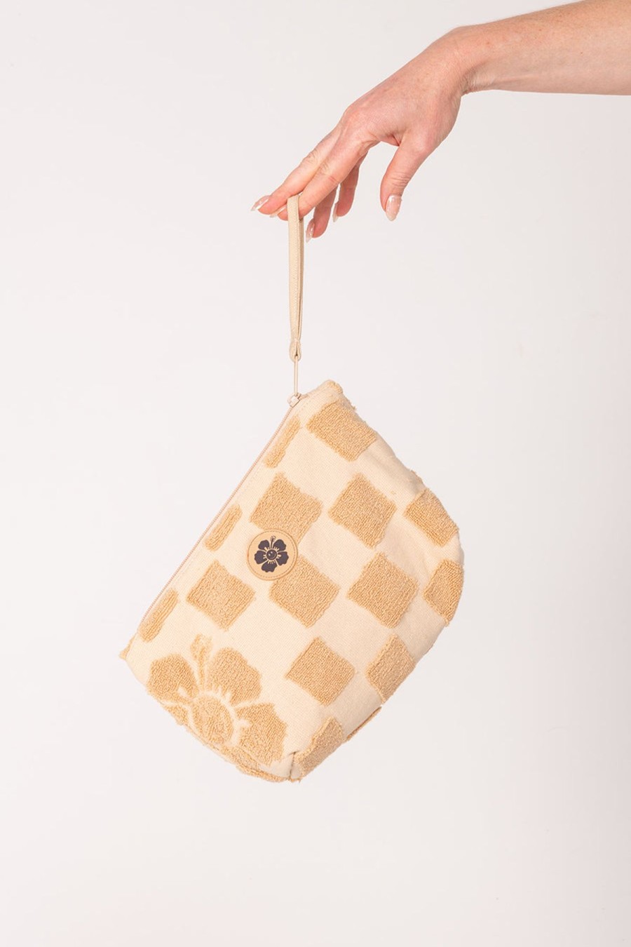 Accessories Emma Mulholland on Holiday | Happy Check Beach Pouch-Sand