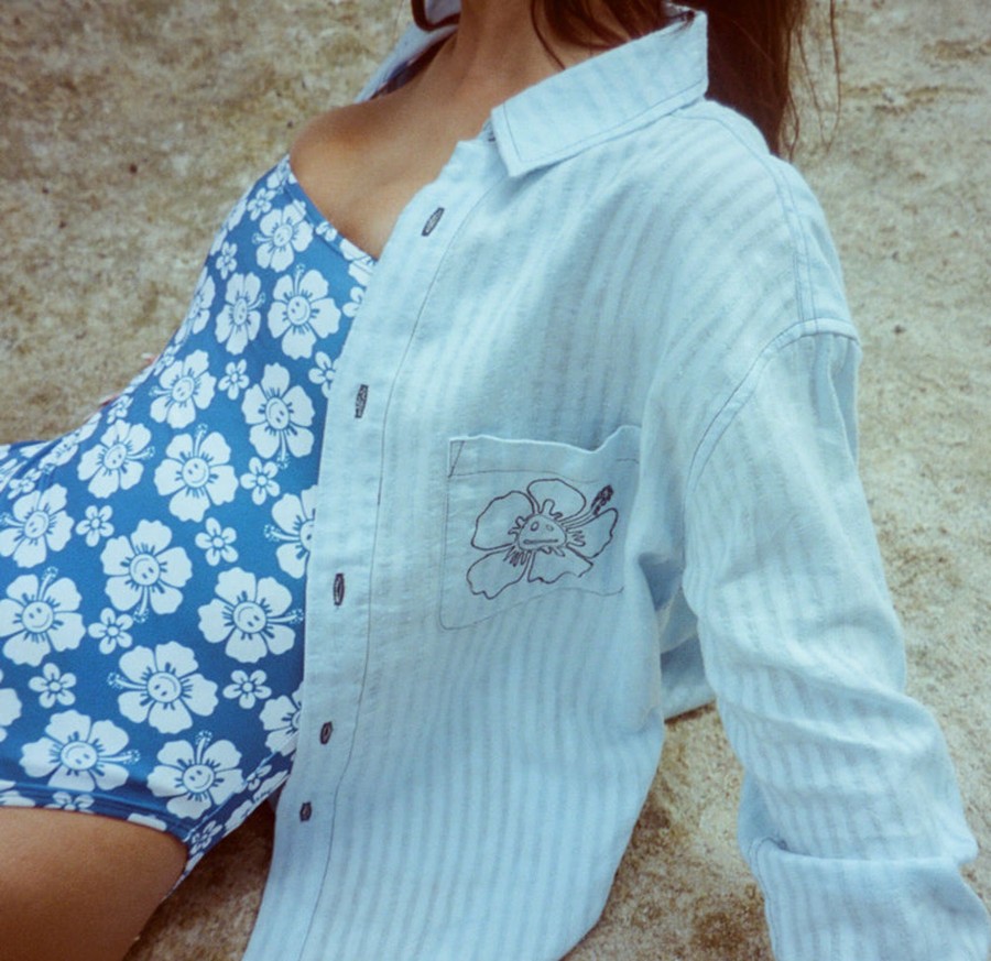 Women Emma Mulholland on Holiday Tees & Tops | Happy Hibiscus Beach Shirt-Blue