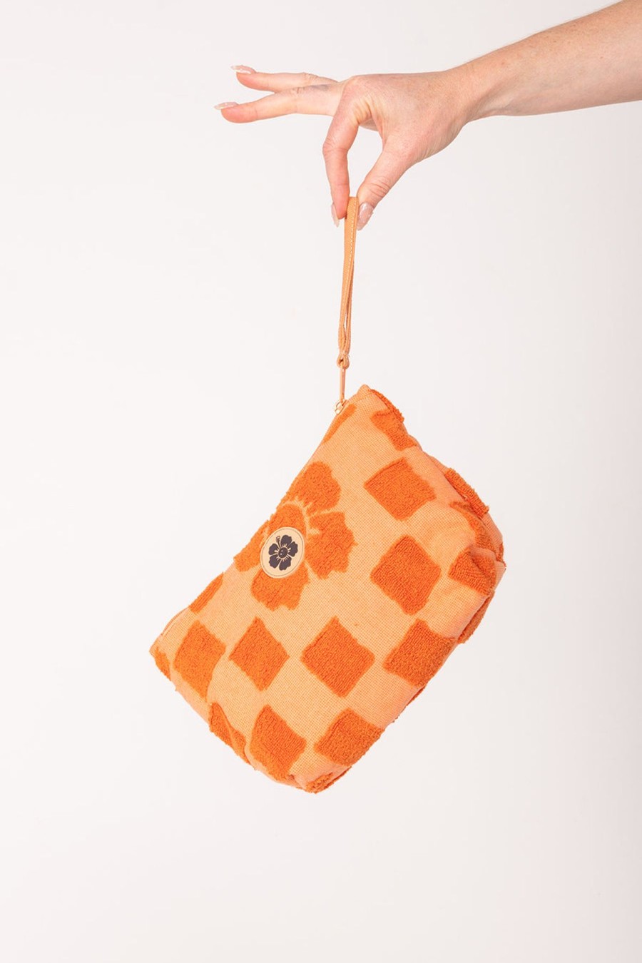 Accessories Emma Mulholland on Holiday | Happy Check Beach Pouch-Burnt Orange