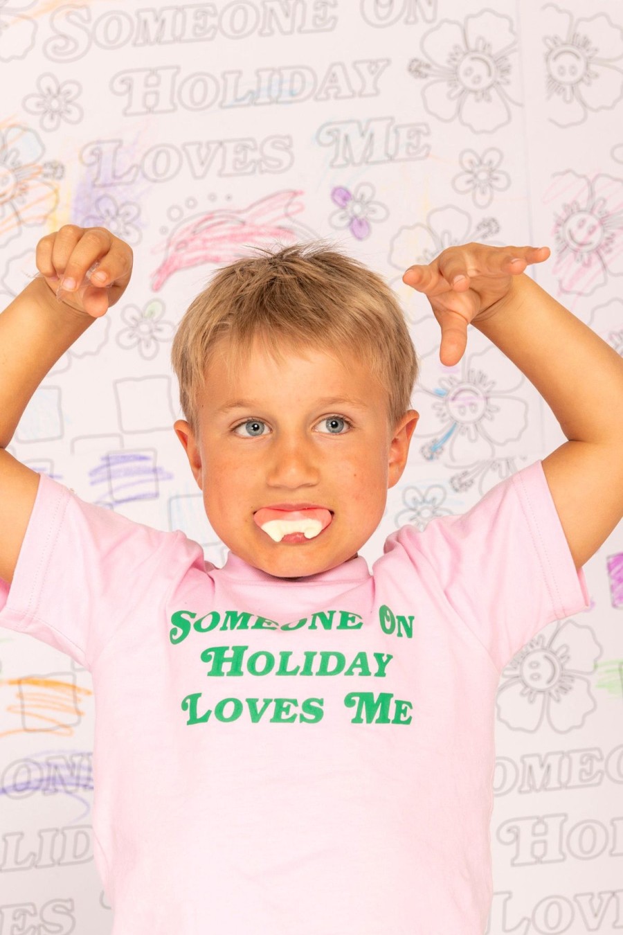 Kid Emma Mulholland on Holiday Kidswear | Someone On Holiday Kids Tee-Pink/Green