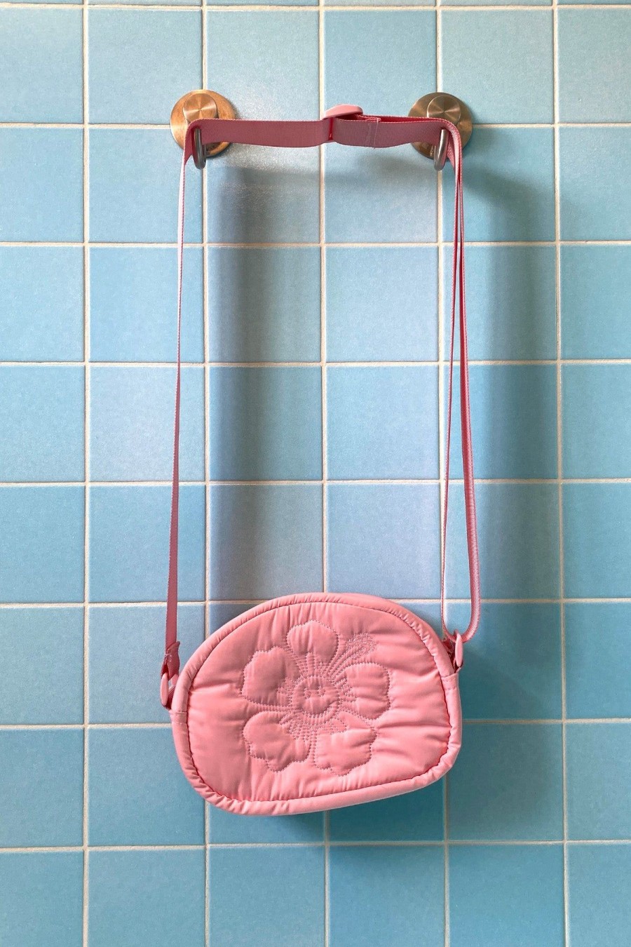 Accessories Emma Mulholland on Holiday | Puff Happy Hibiscus Cross Body Bag