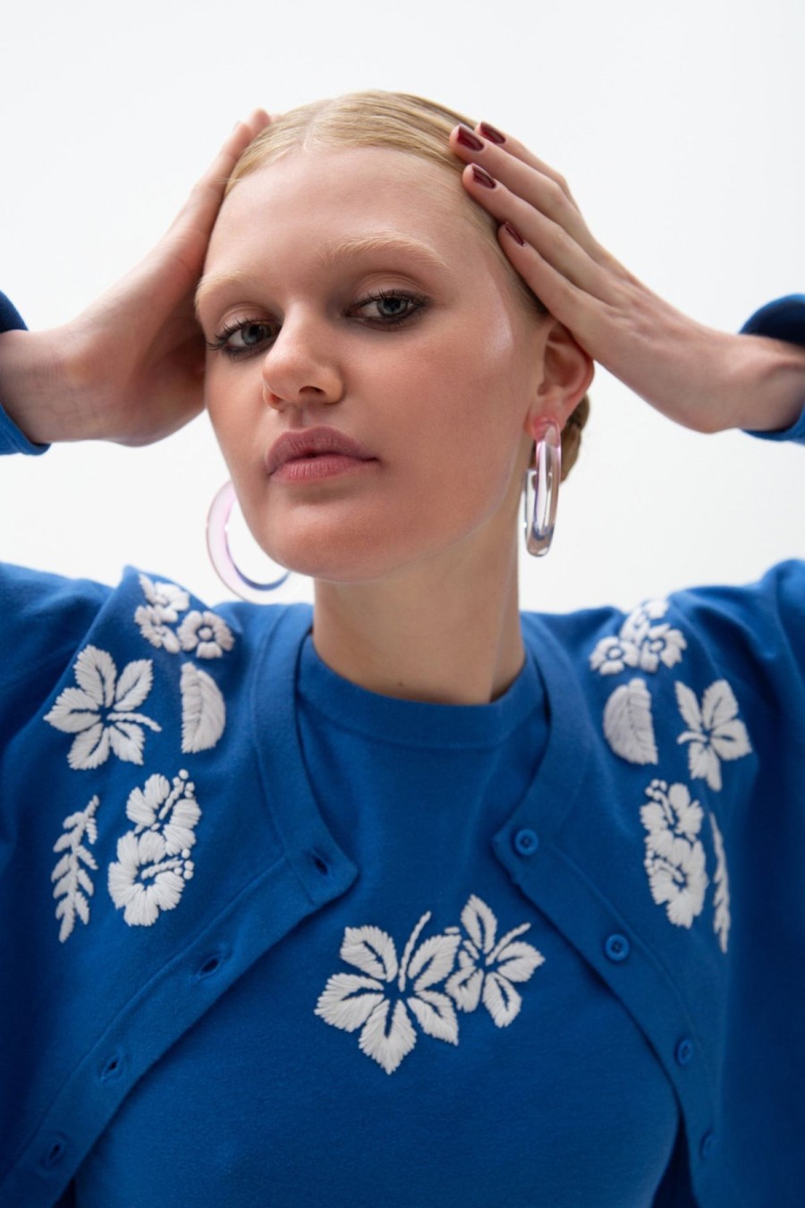 Women Emma Mulholland on Holiday Knitwear | Hibiscus Island Cardigan-Blue/White